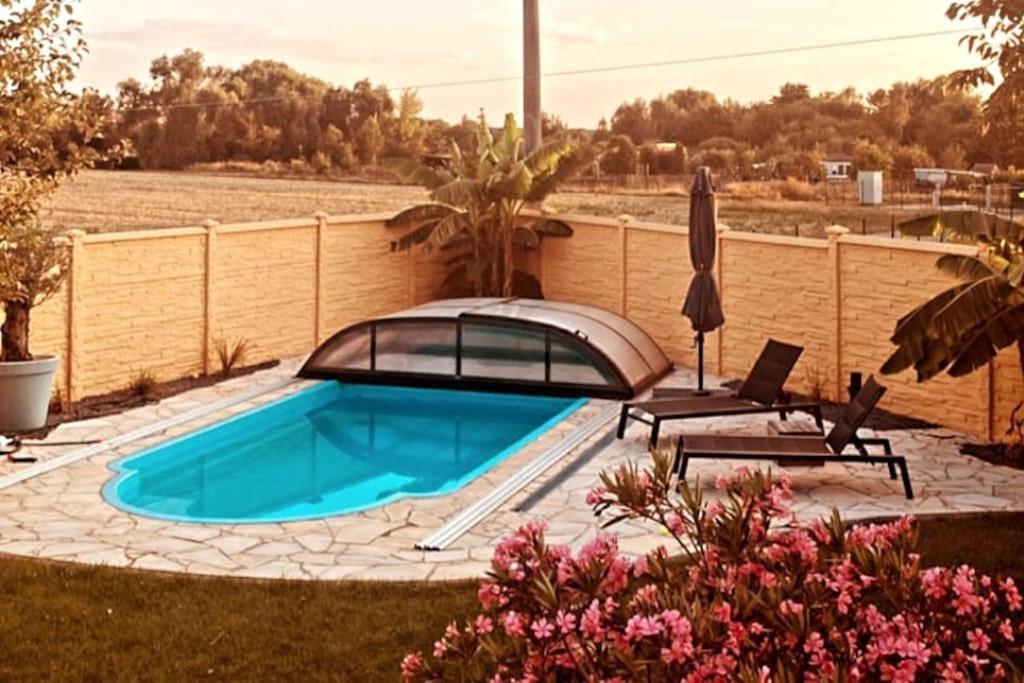 Pool, Sauna Und Blick Ins Gruene Wittenberg Esterno foto